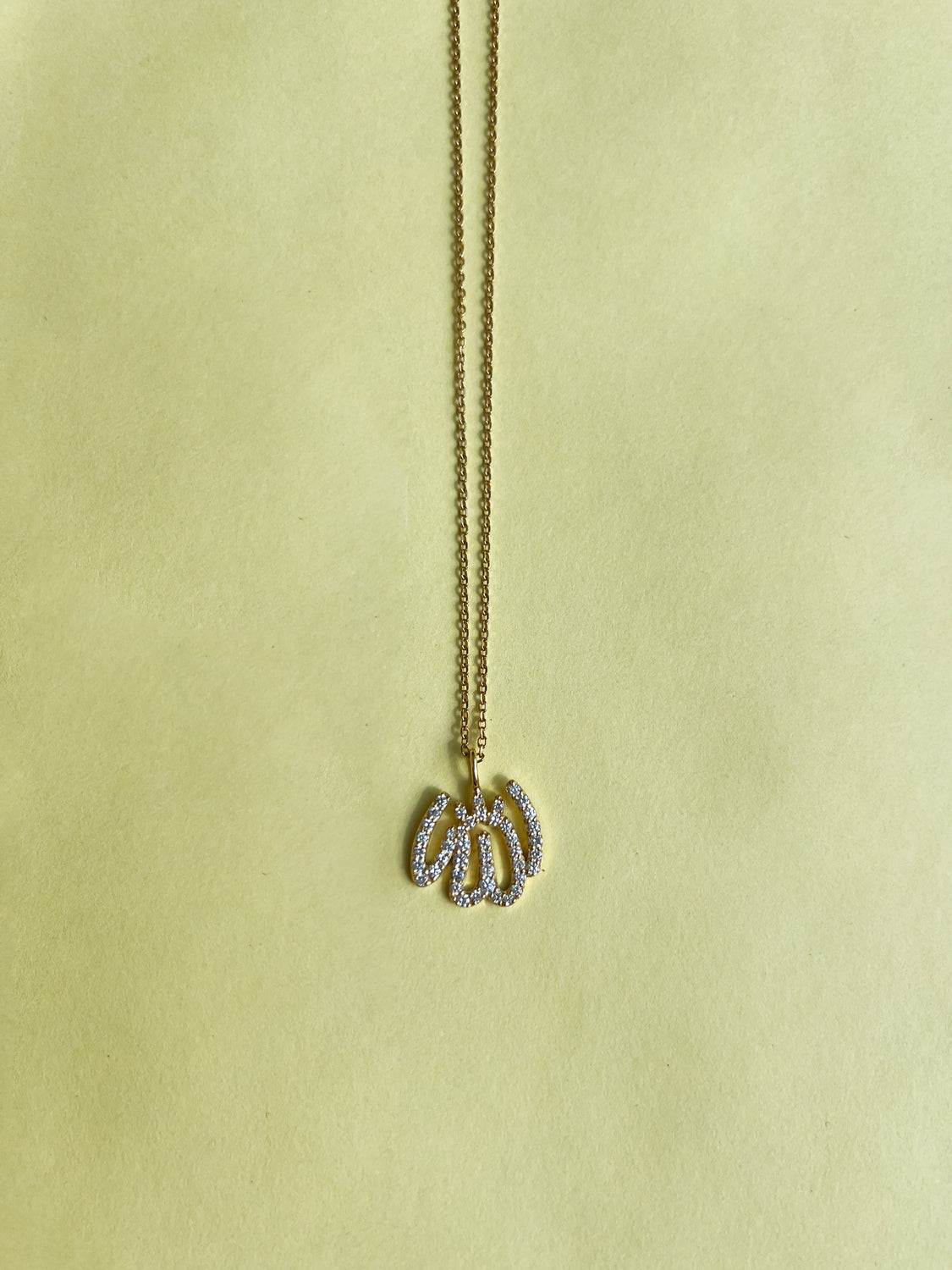 'Allah' 18k gold Maxi pendant
